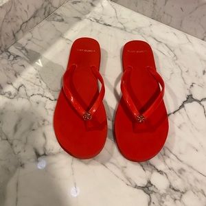 Tory Burch Thin Flip Flops Sandals, Size 8, Orange / Coral